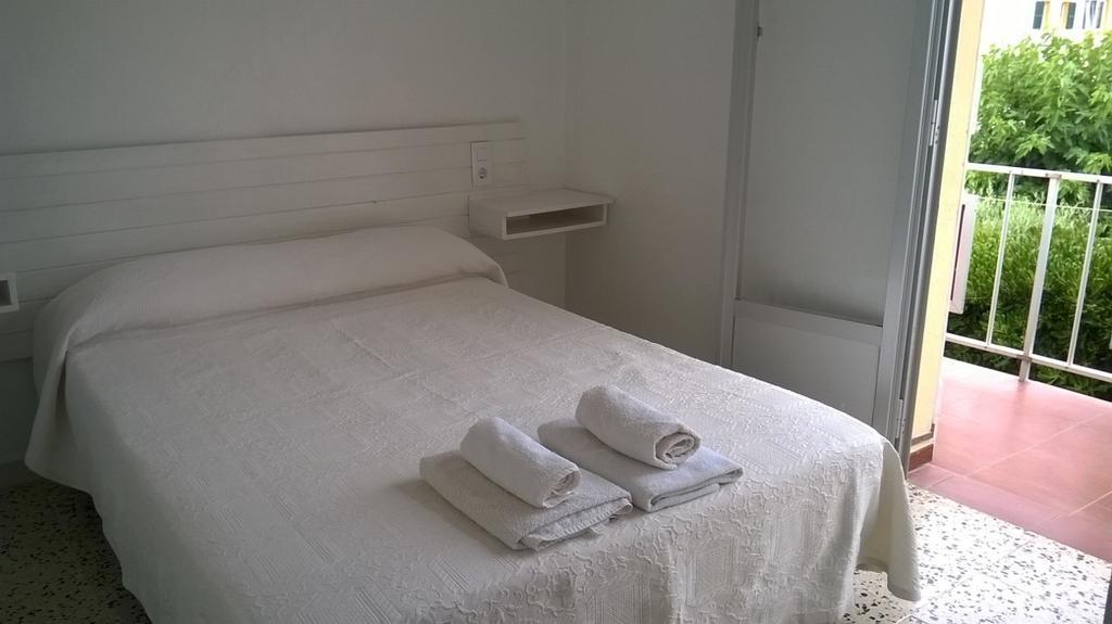 Hostal Paris Ciutadella Ciutadella  Pokoj fotografie