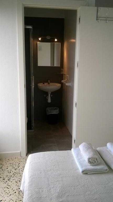 Hostal Paris Ciutadella Ciutadella  Exteriér fotografie