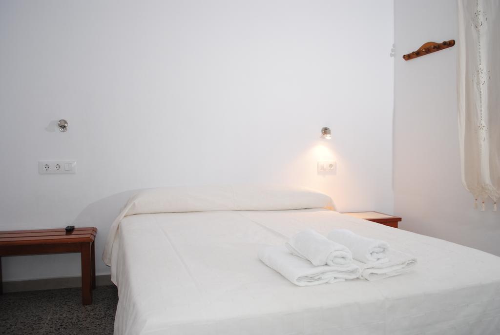 Hostal Paris Ciutadella Ciutadella  Pokoj fotografie